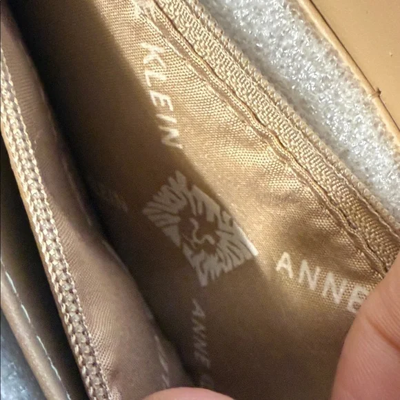 NWOT AK - Pink Leather Women's Wallet - Picture 4 of 4